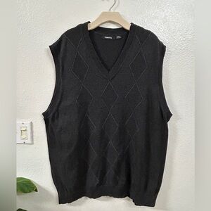 Claiborne Black and Gray V-Neck Sweater